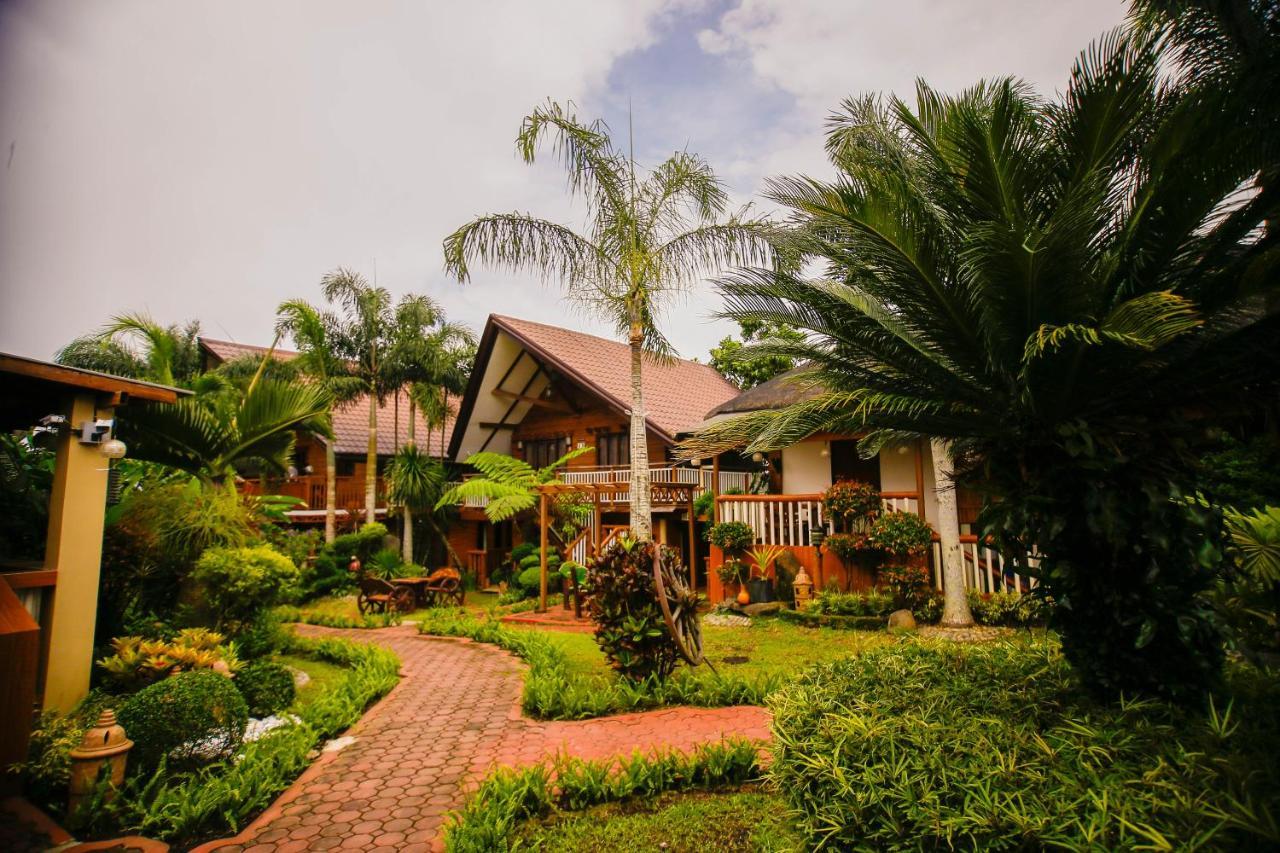 Hortz Hotels And Resorts Тагайтай Экстерьер фото