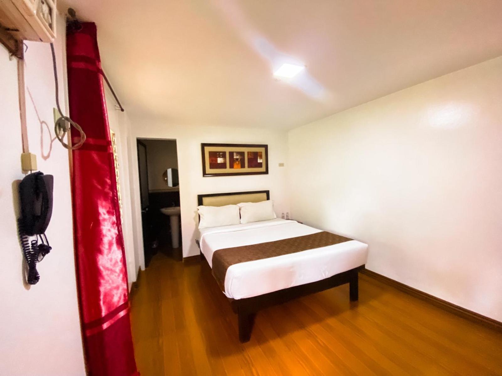 Hortz Hotels And Resorts Тагайтай Экстерьер фото