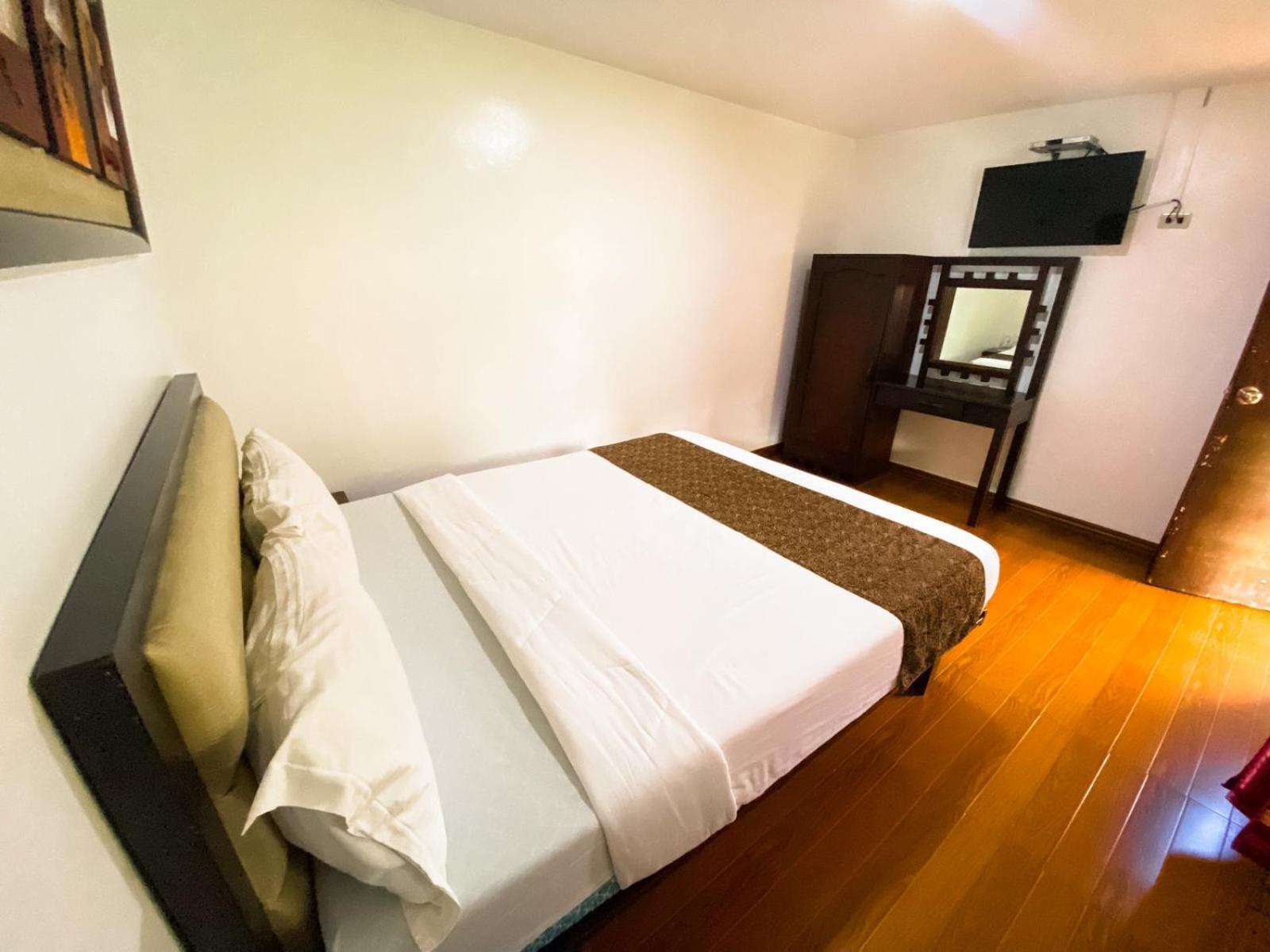 Hortz Hotels And Resorts Тагайтай Экстерьер фото